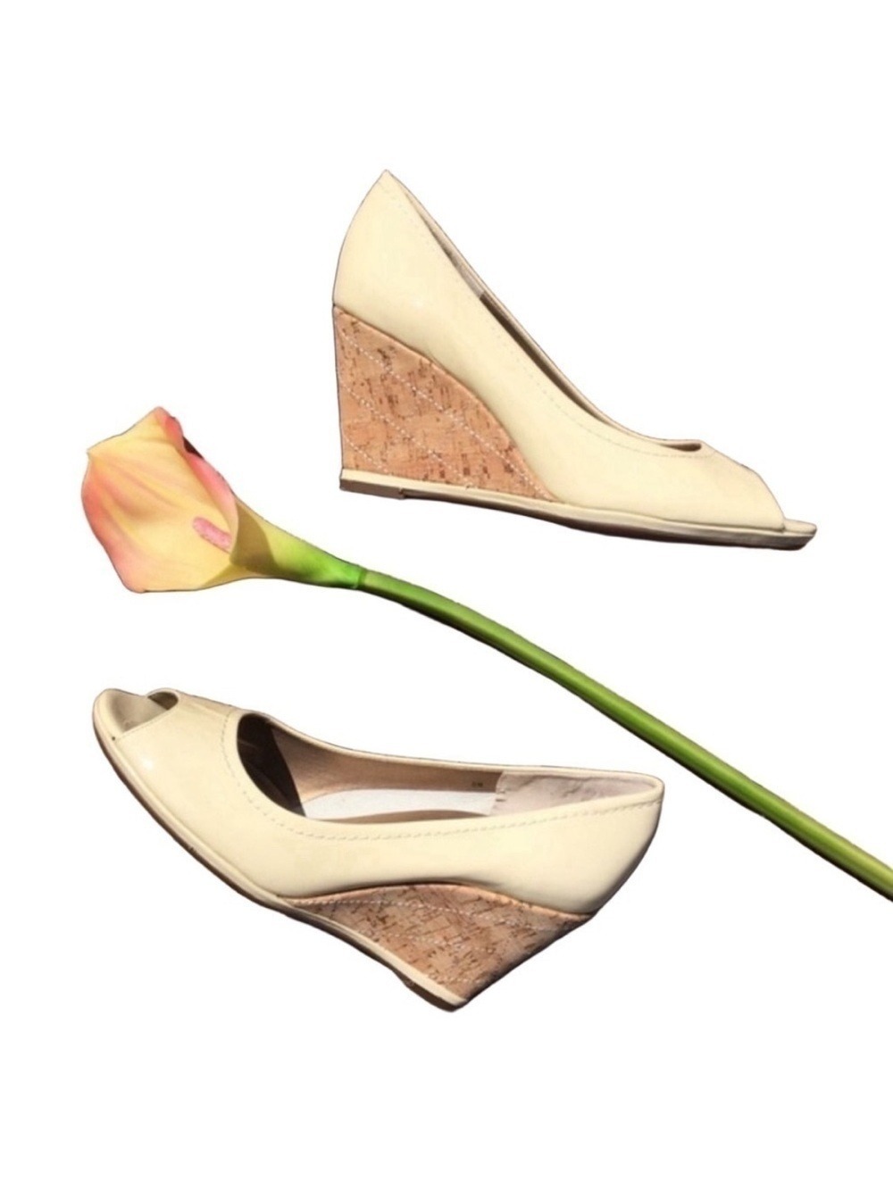 𝅺VANELI Phoebe patent peep toe cork wedge heels size 8